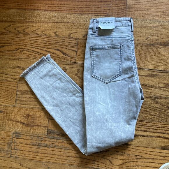 For The Republic Denim Distressed Gray Ankle Skinny Jeans Size 2/25 New - Picture 1 of 8